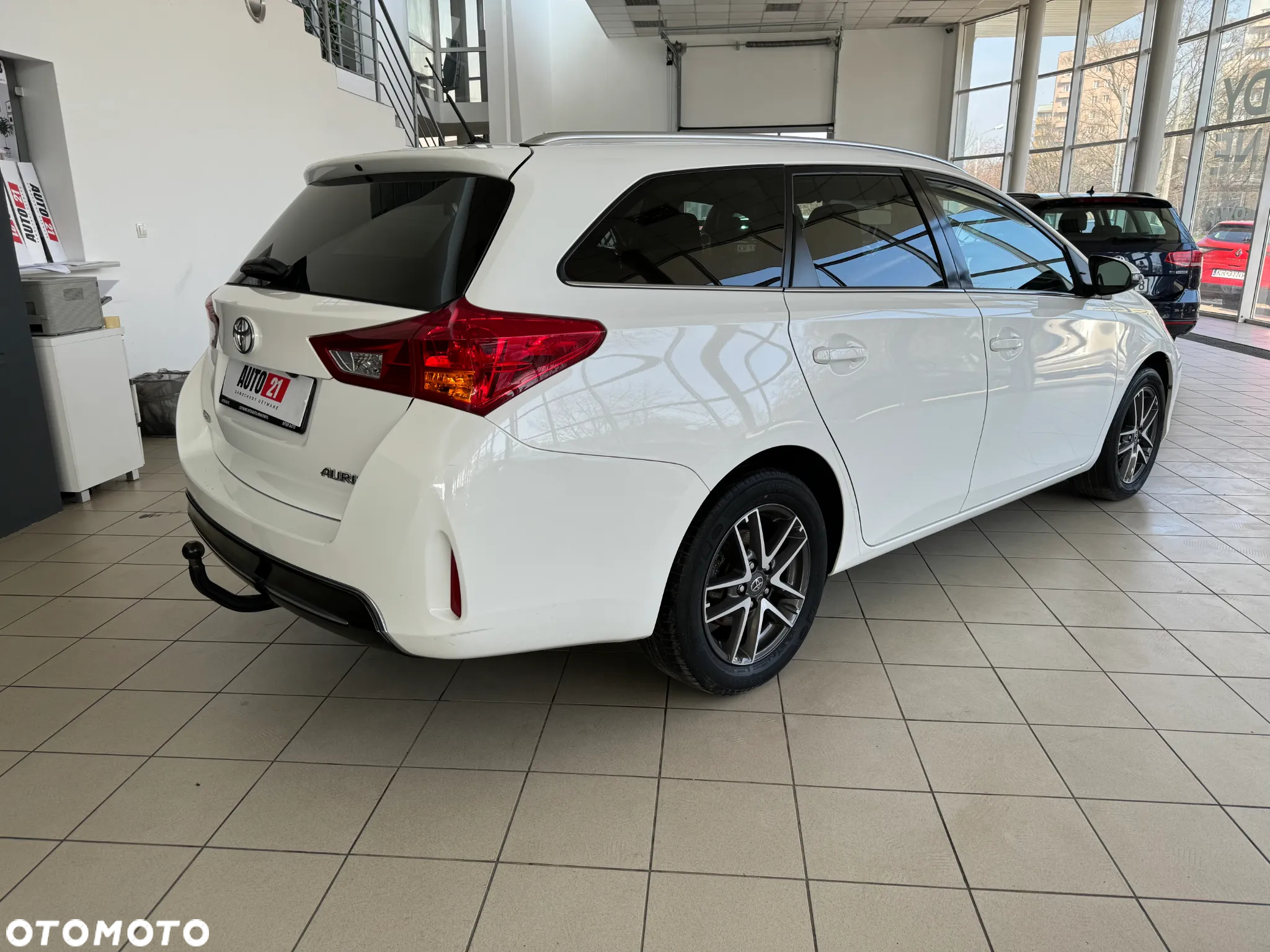Toyota Auris 1.6 Valvematic Touring Sports Edition - 10