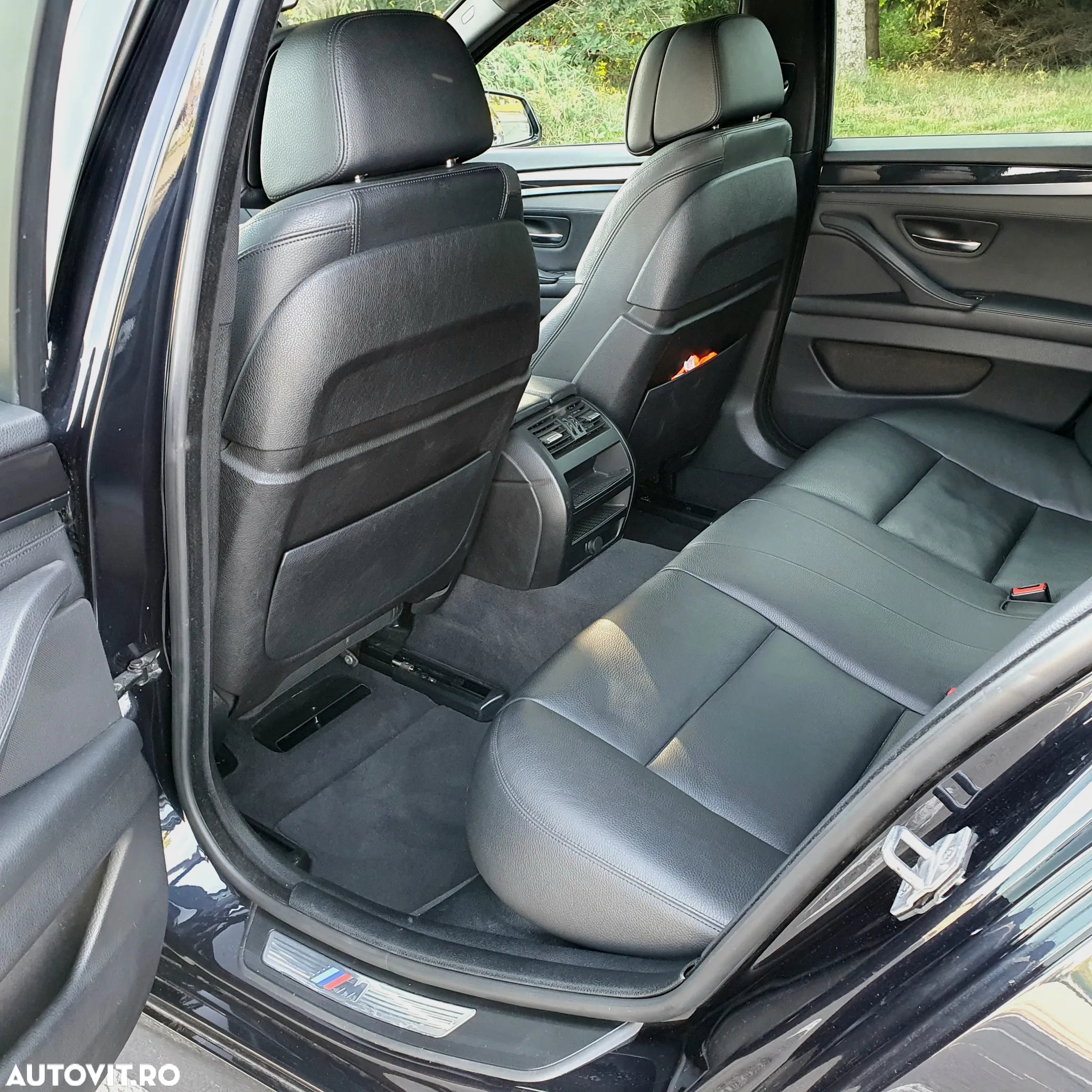BMW Seria 5 535d xDrive Touring - 29