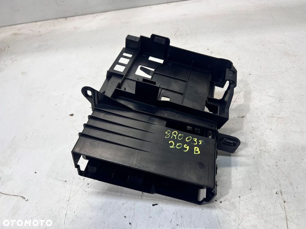 UCHWYT MOCOWANIE NAWIGACJI AUDI Q5 8R 8R0035209B - 1