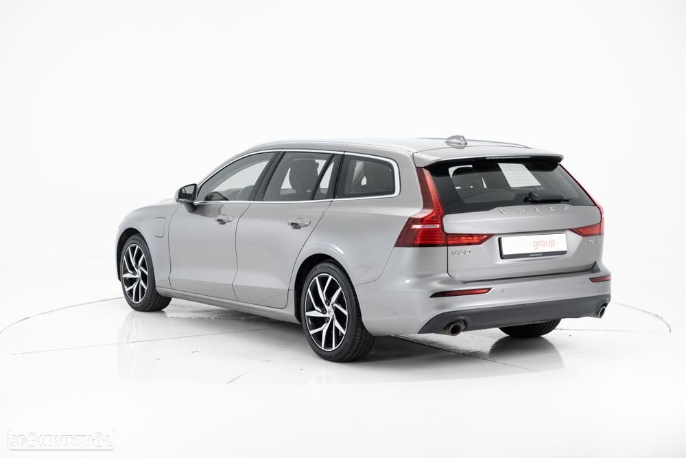 Volvo V60 2.0 T8 AWD TE Momentum Plus - 5