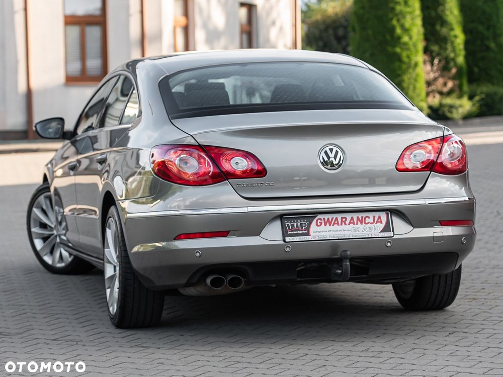 Volkswagen Passat 2.0 TDI DPF BlueMotion Technology Comfortline - 8