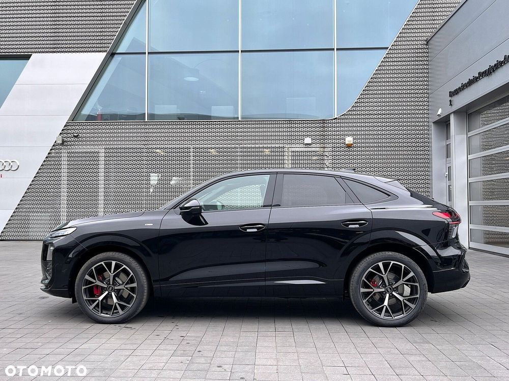 Audi Q3 Sportback - 10