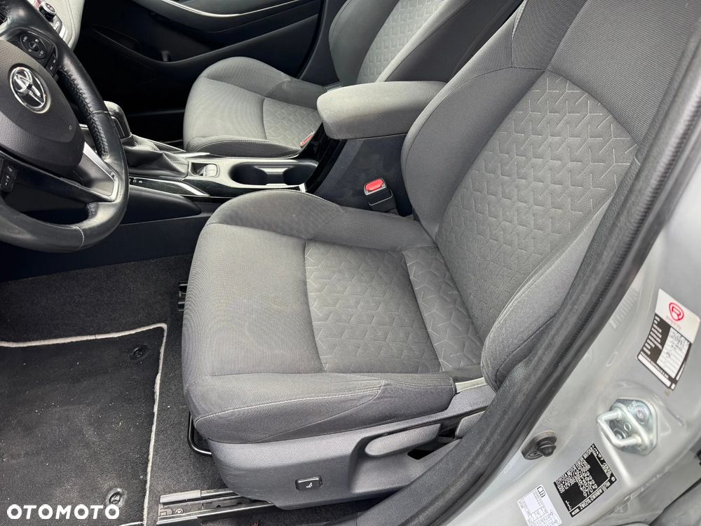 Toyota Corolla 1.8 Hybrid Comfort - 17