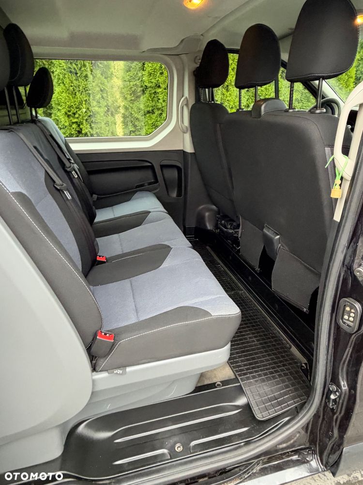 Opel Vivaro - 11