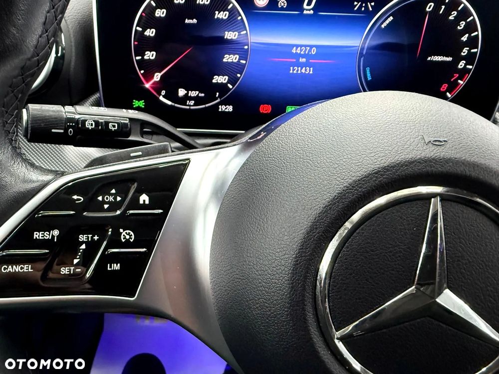 Mercedes-Benz Klasa C 300 e 9G-TRONIC Avantgarde - 16