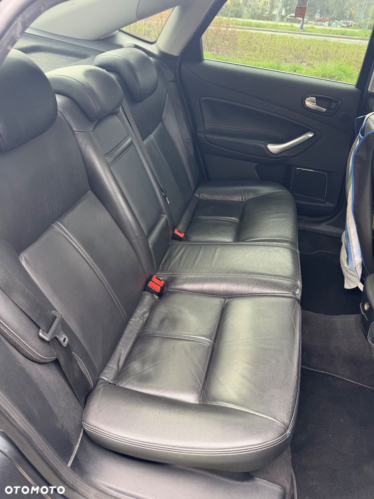 Ford Mondeo 1.8 TDCi Ghia - 10