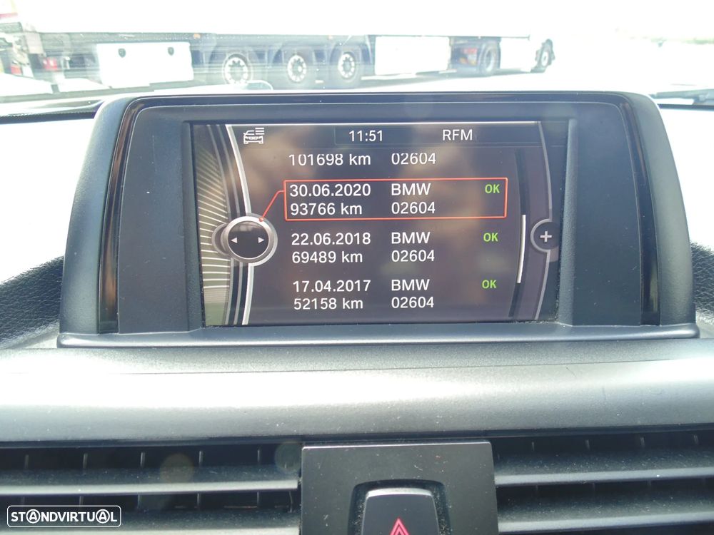 BMW 118 dA Line Sport - 41