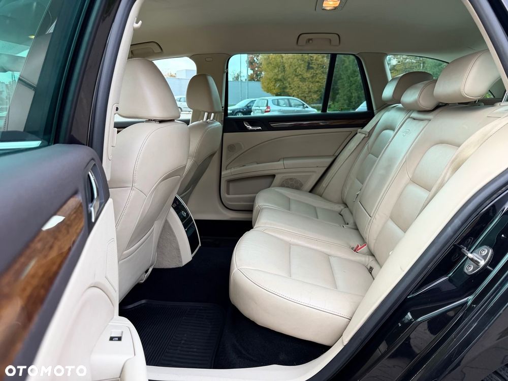 Skoda Superb 2.0 TDI 4x4 L&K DSG - 8