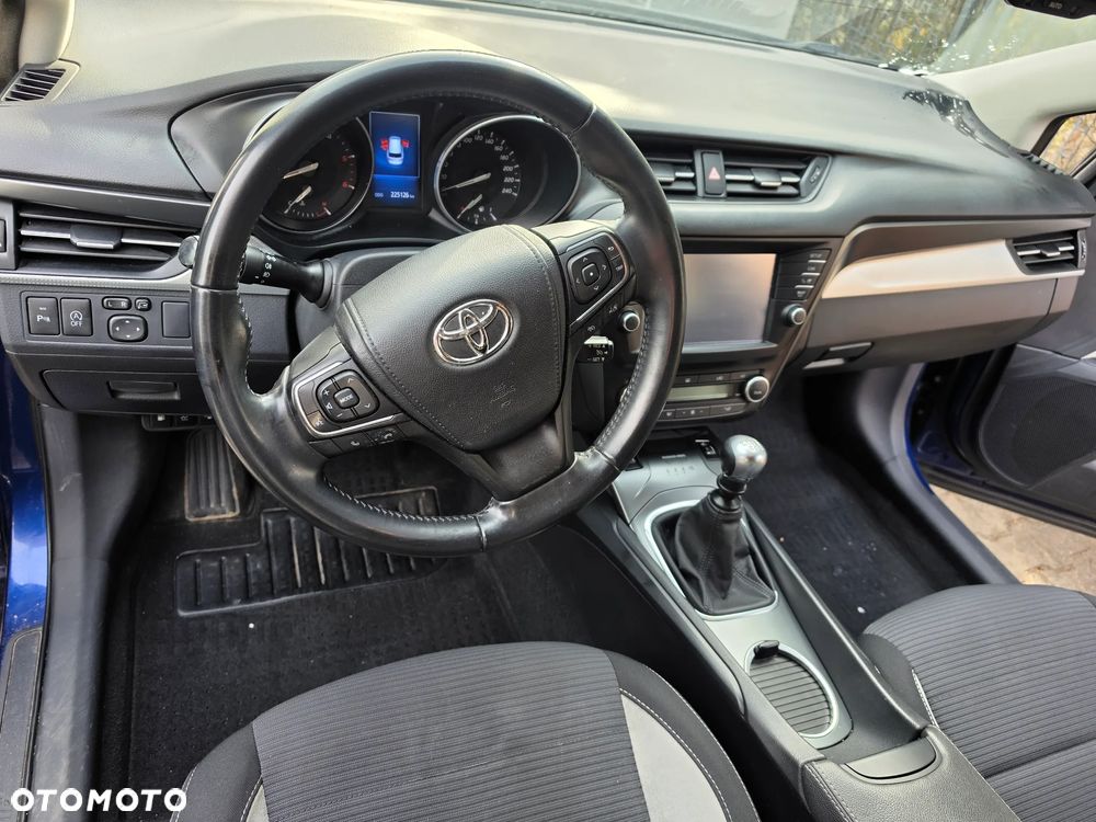Toyota Avensis 2.0 D-4D Active Business - 10