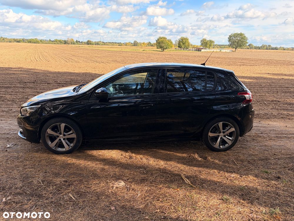 Peugeot 308 2020 photo 5