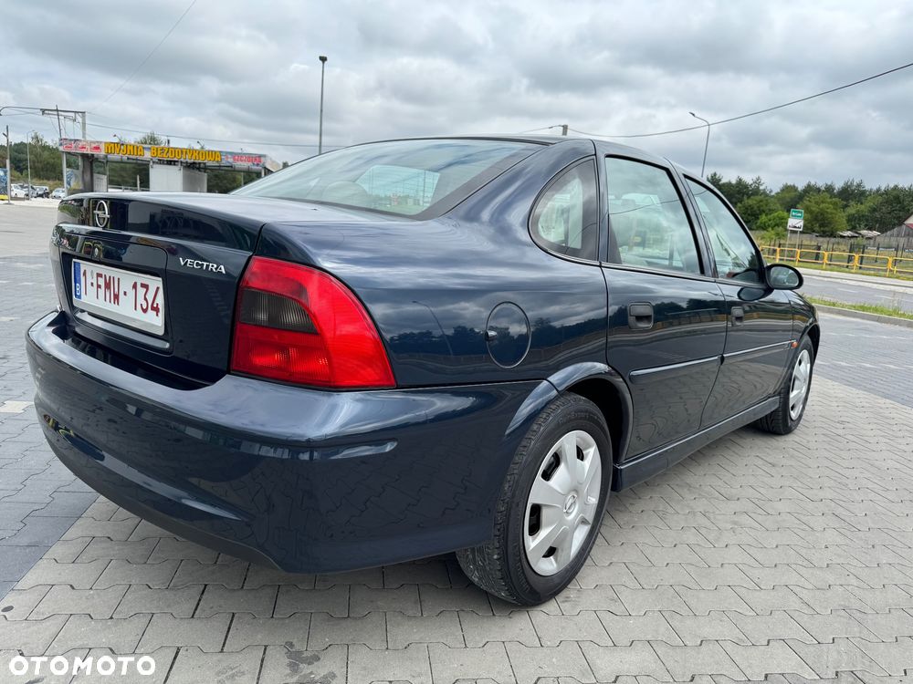 Opel Vectra - 12