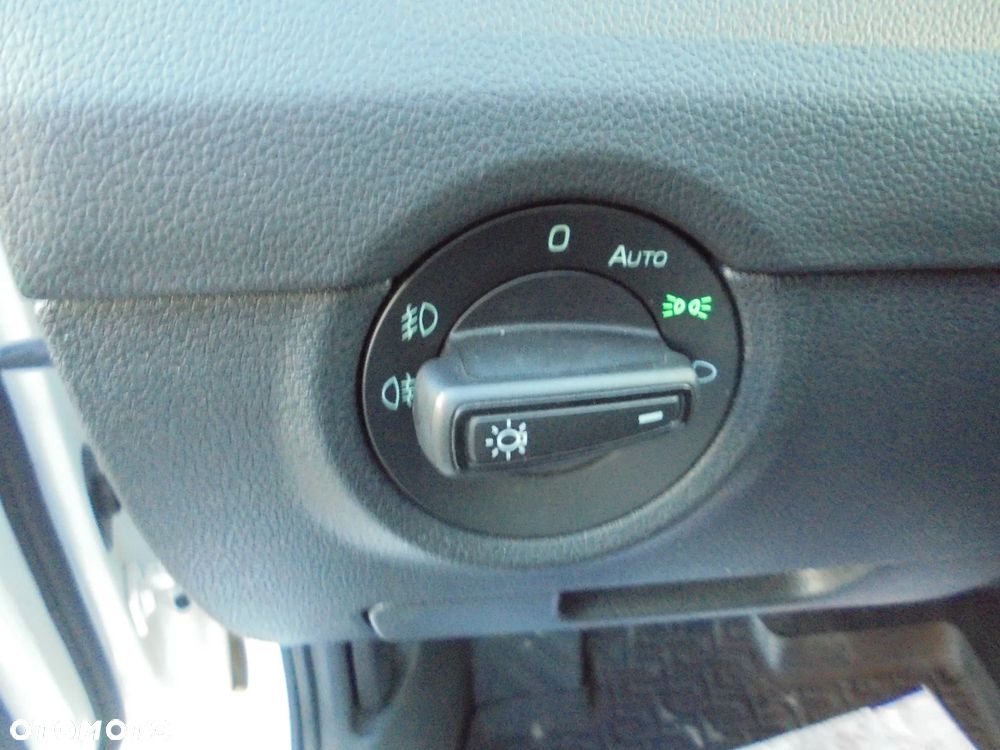 Skoda Octavia 2.0 TDI DSG Ambition - 12