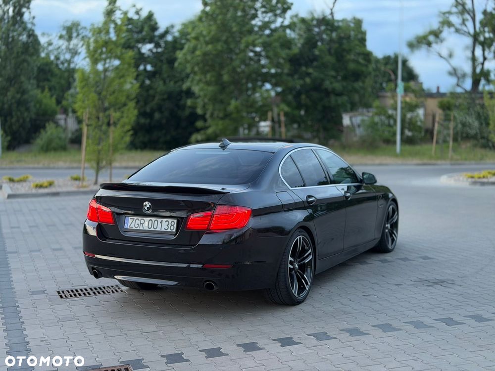 BMW Seria 5 535i - 2