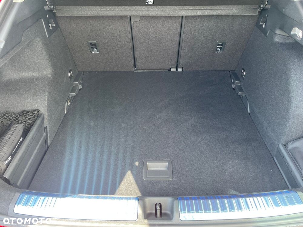 Audi Q3 Sportback - 6