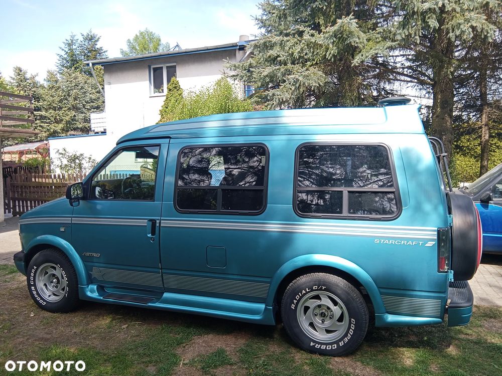 Chevrolet Astro - 5