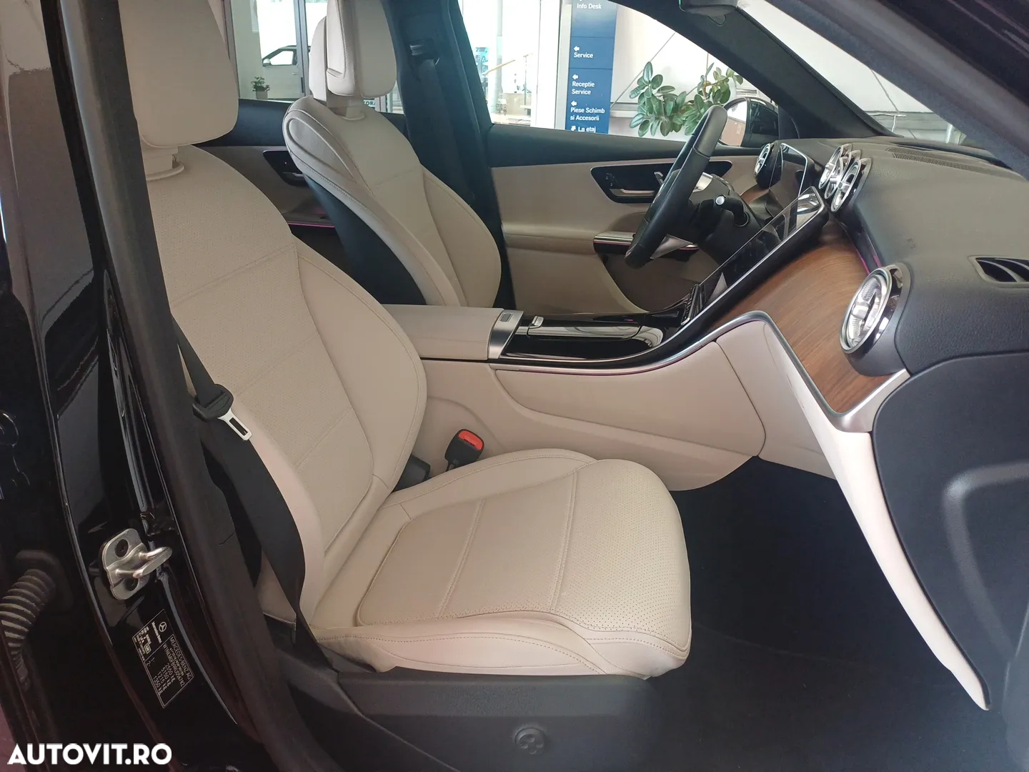 Mercedes-Benz GLC 220 d 4MATIC MHEV - 25