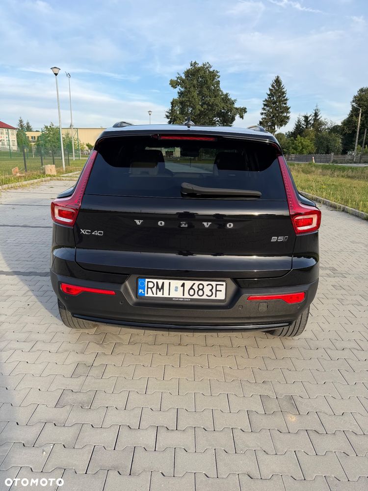 Volvo XC 40 B5 AWD Ultimate Dark - 6