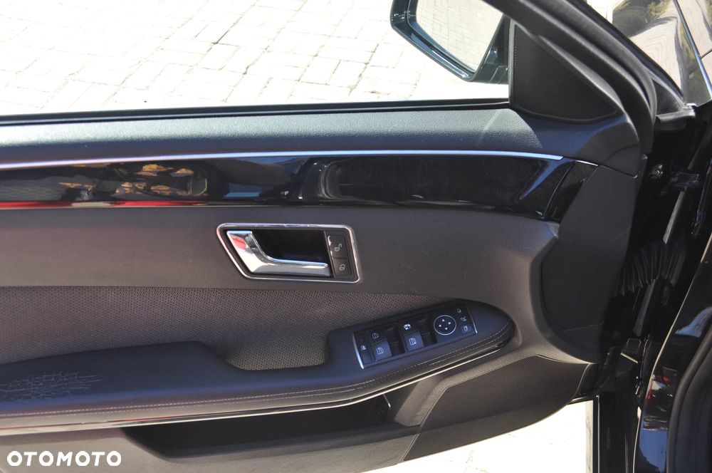 Mercedes-Benz Klasa E 250 CDI 4-Matic BlueEff Avantgarde - 17