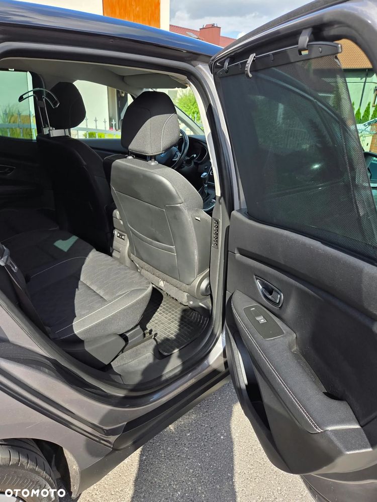 Renault Scenic TCe 140 GPF EDC LIMITED - 13