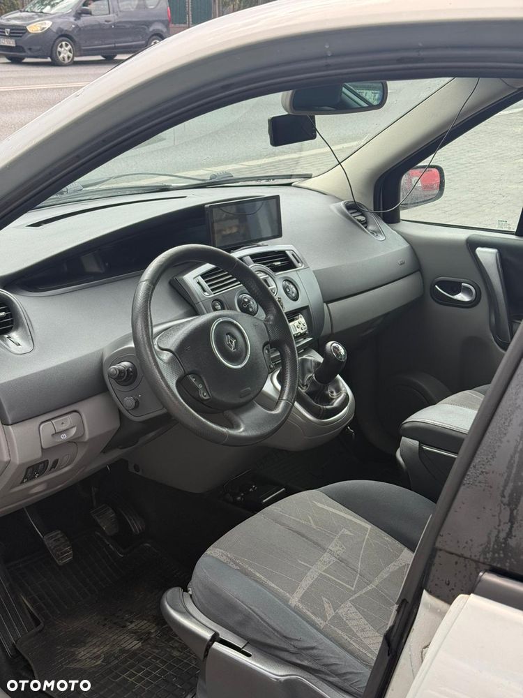 Renault Scenic 1.6 16V Avantage - 5