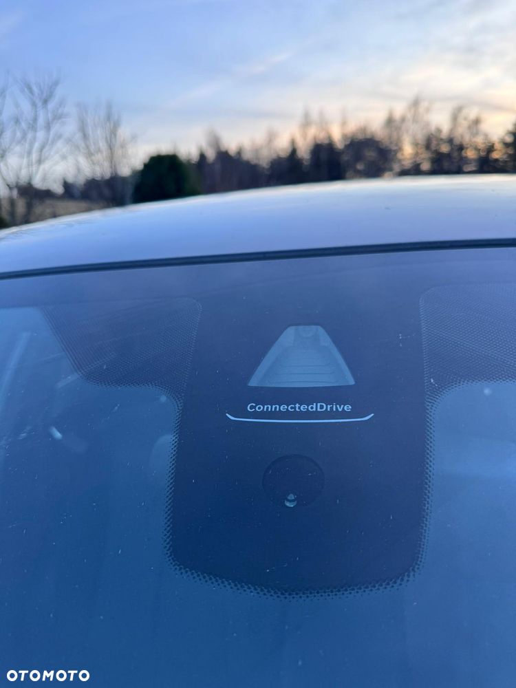 BMW Seria 3 318d - 15