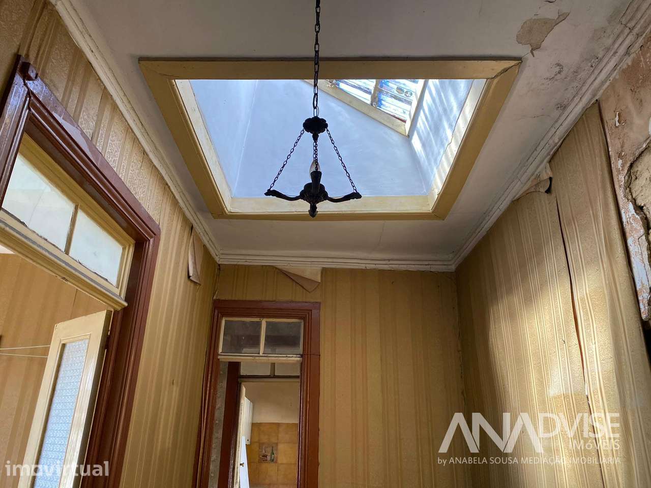 Prédio T6 a venda em pleno centro histórico de Viseu - Grande imagem: 2/12