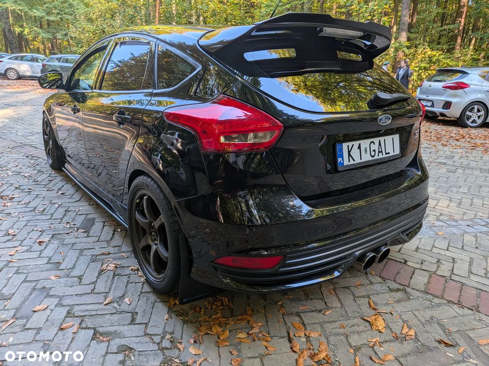 Ford Focus - 11