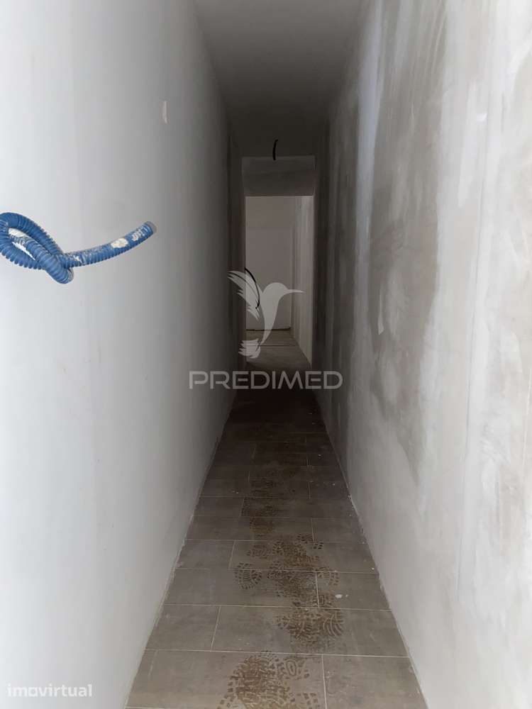 Apartamento T2, no centro de Borba, para remodelação. - Grande imagem: 5/14