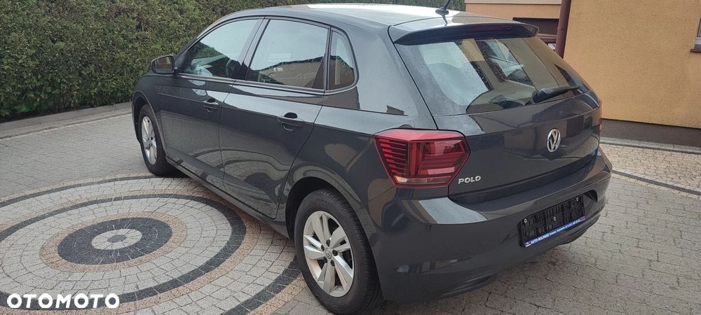 Volkswagen Polo - 8