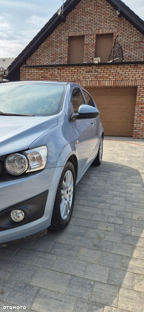 Chevrolet Aveo 1.6 LTZ - 15