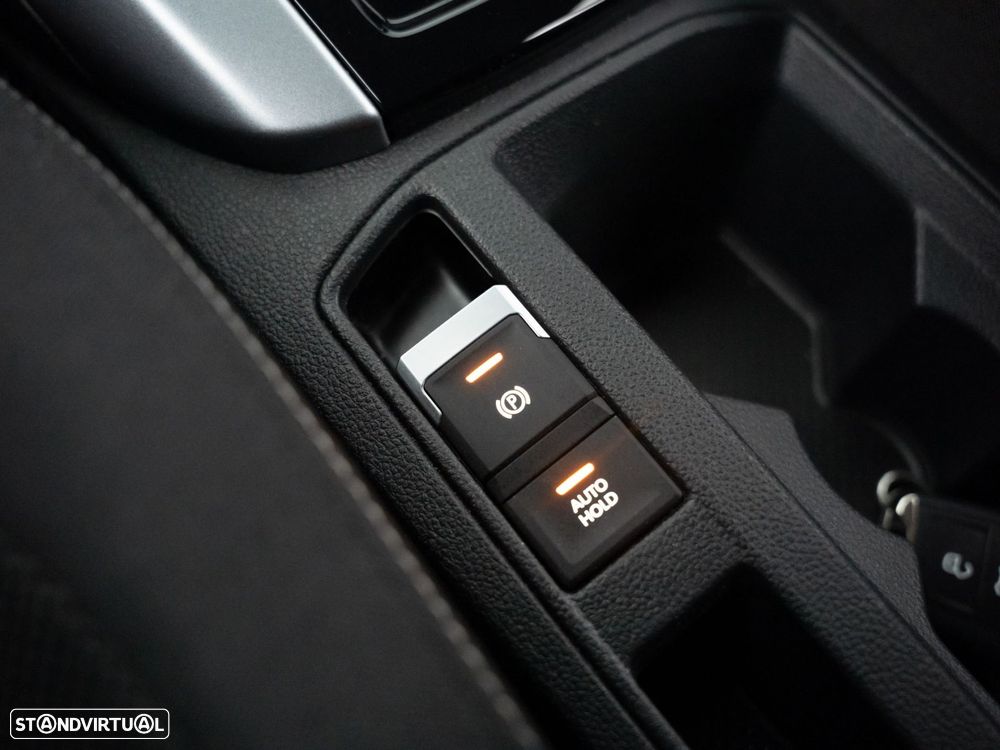 VW T-Roc 1.0 TSI Urban - 21