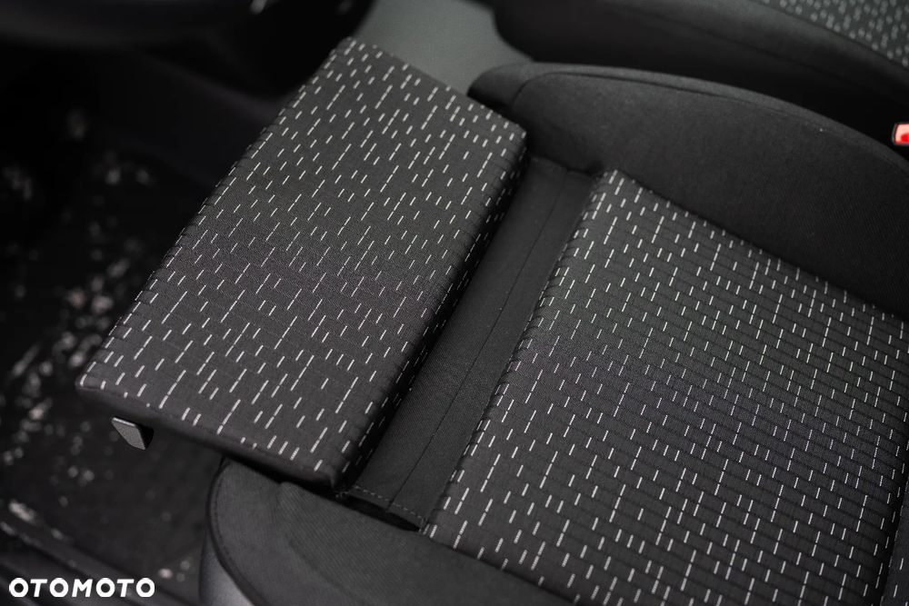 Mercedes-Benz Vito - 28