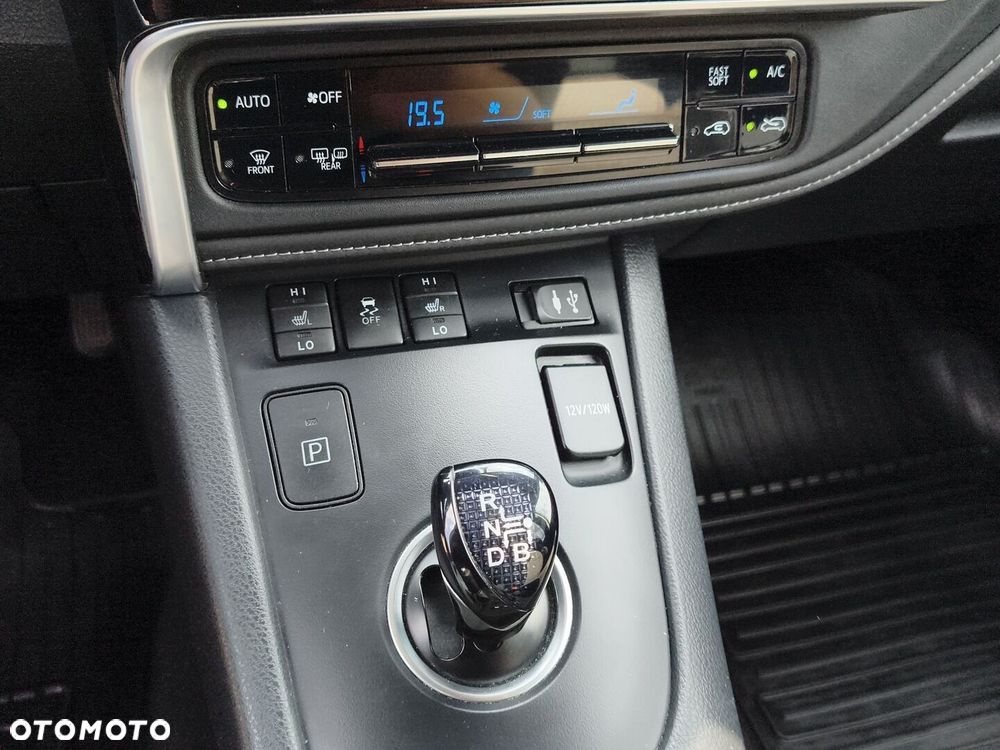 Toyota Auris - 25