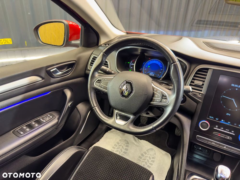 Renault Megane ENERGY TCe 130 INTENS - 21