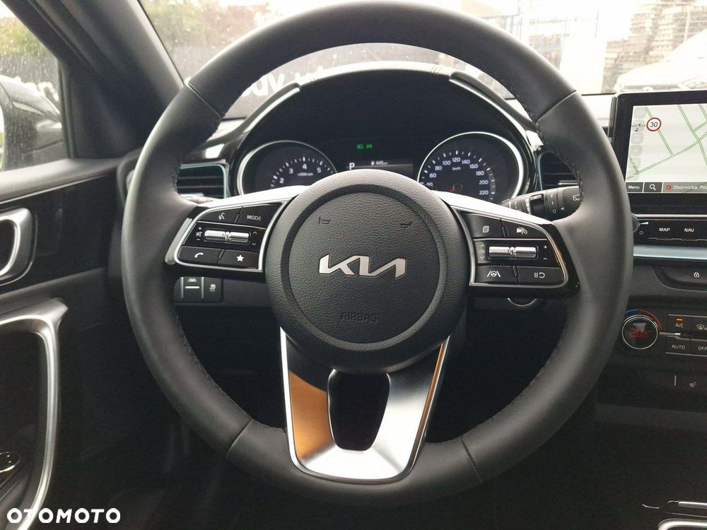 Kia XCeed 1.6 T-GDI Tribute DCT - 12