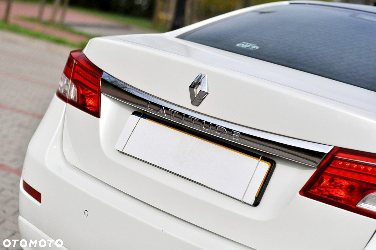 Renault Latitude 2.0 dCi Privilege - 13