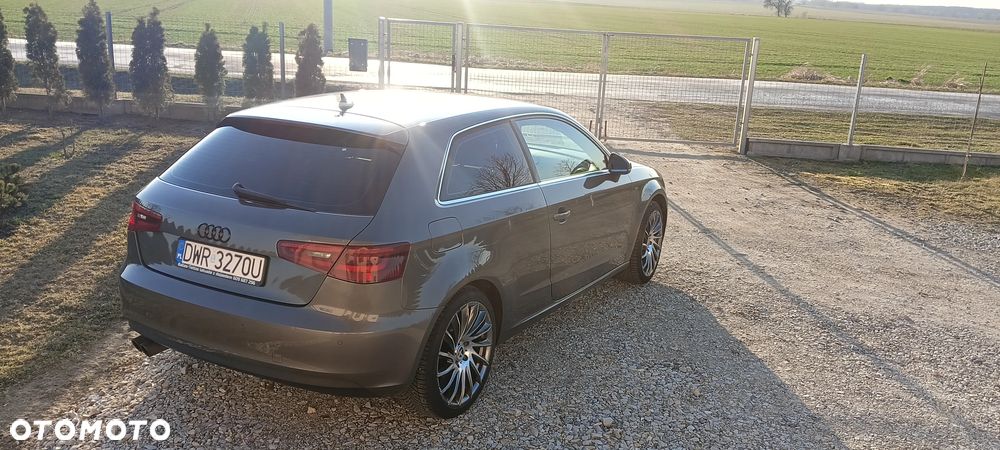 Audi A3 3-drzwiowe 1.4 TFSI CoD Ambition S tronic - 4