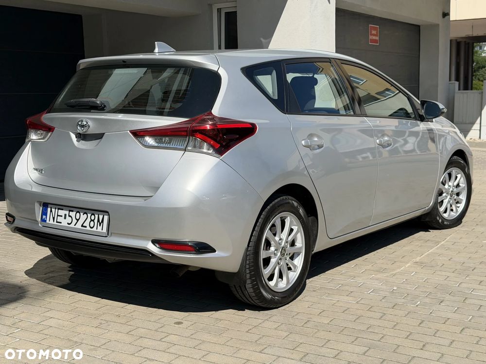 Toyota Auris - 19