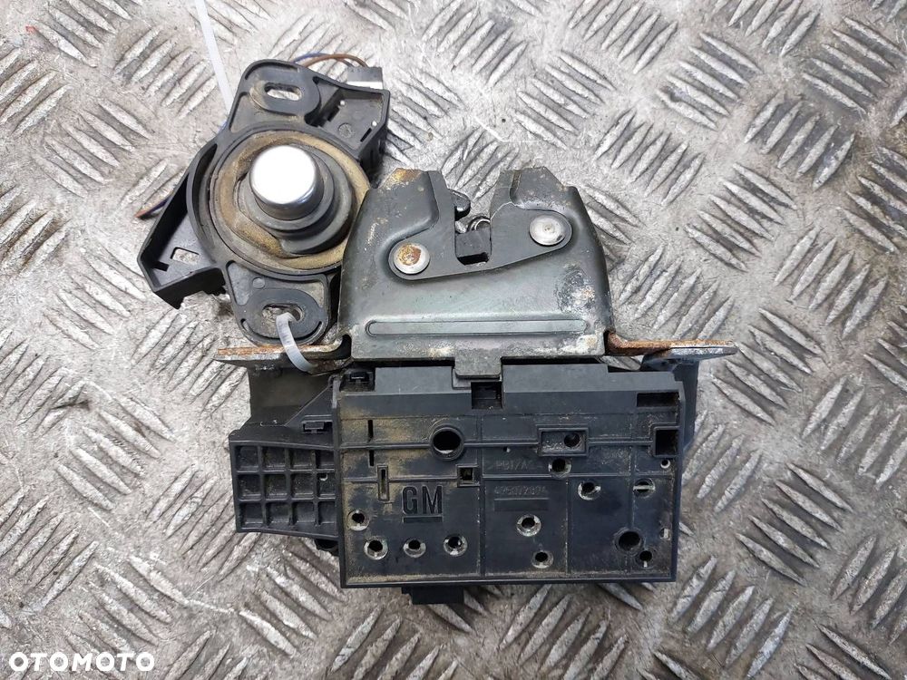 ZAMEK KLAPY BAGAŻNIKA + KLAMKA OPEL VECTRA C HB 5D 495072894 13178155 - 1