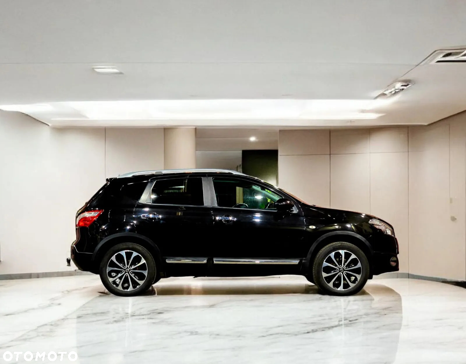 Nissan Qashqai 2.0 CVT lounge - 8