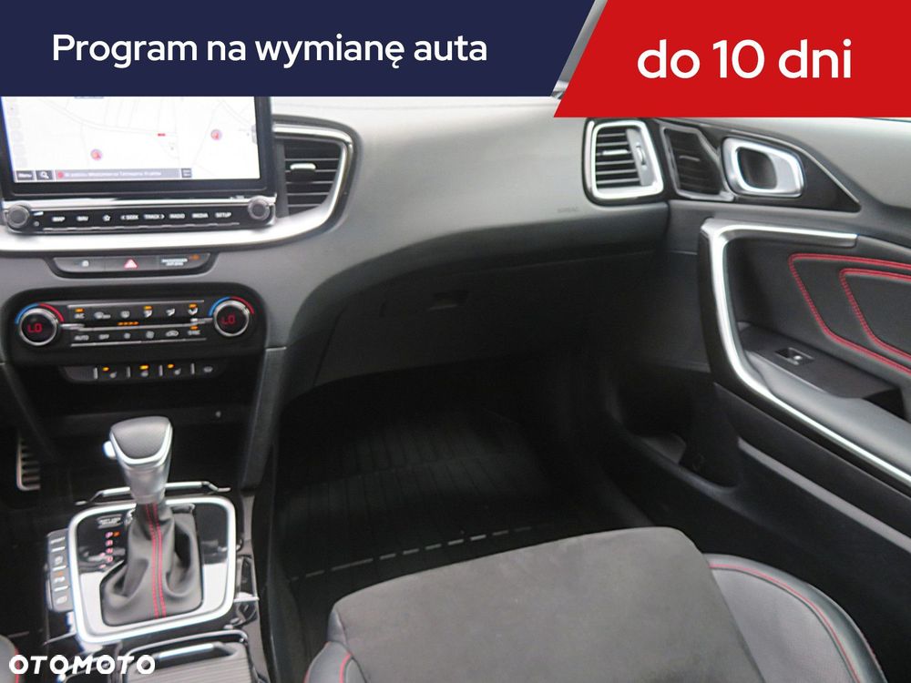 Kia ProCeed - 10