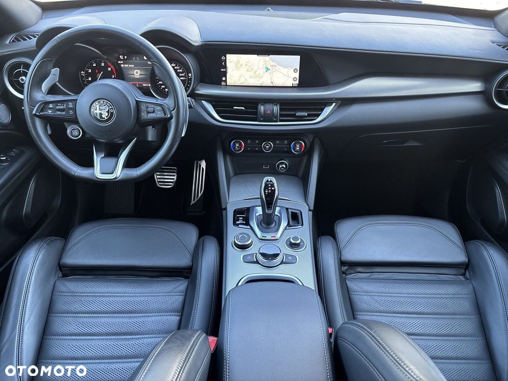Alfa Romeo Stelvio 2.0 Turbo Veloce Q4 - 10