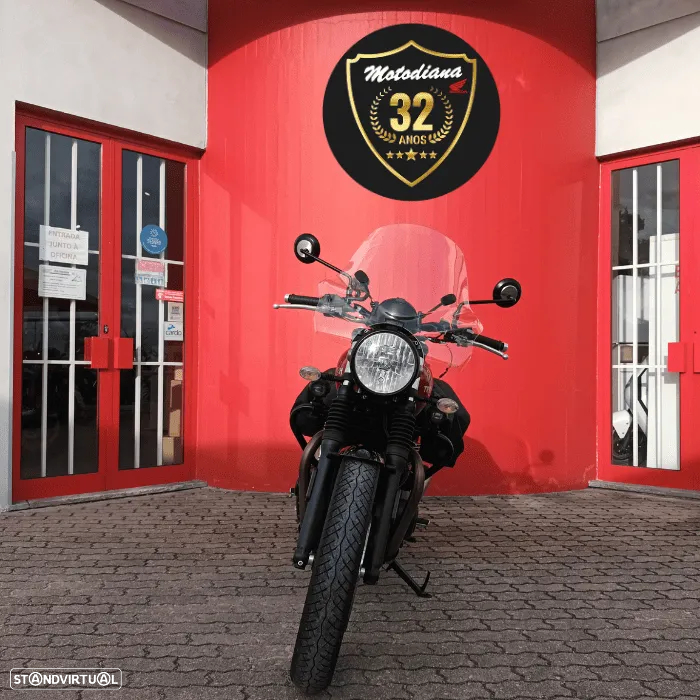 Triumph Street Twin 900 - 2