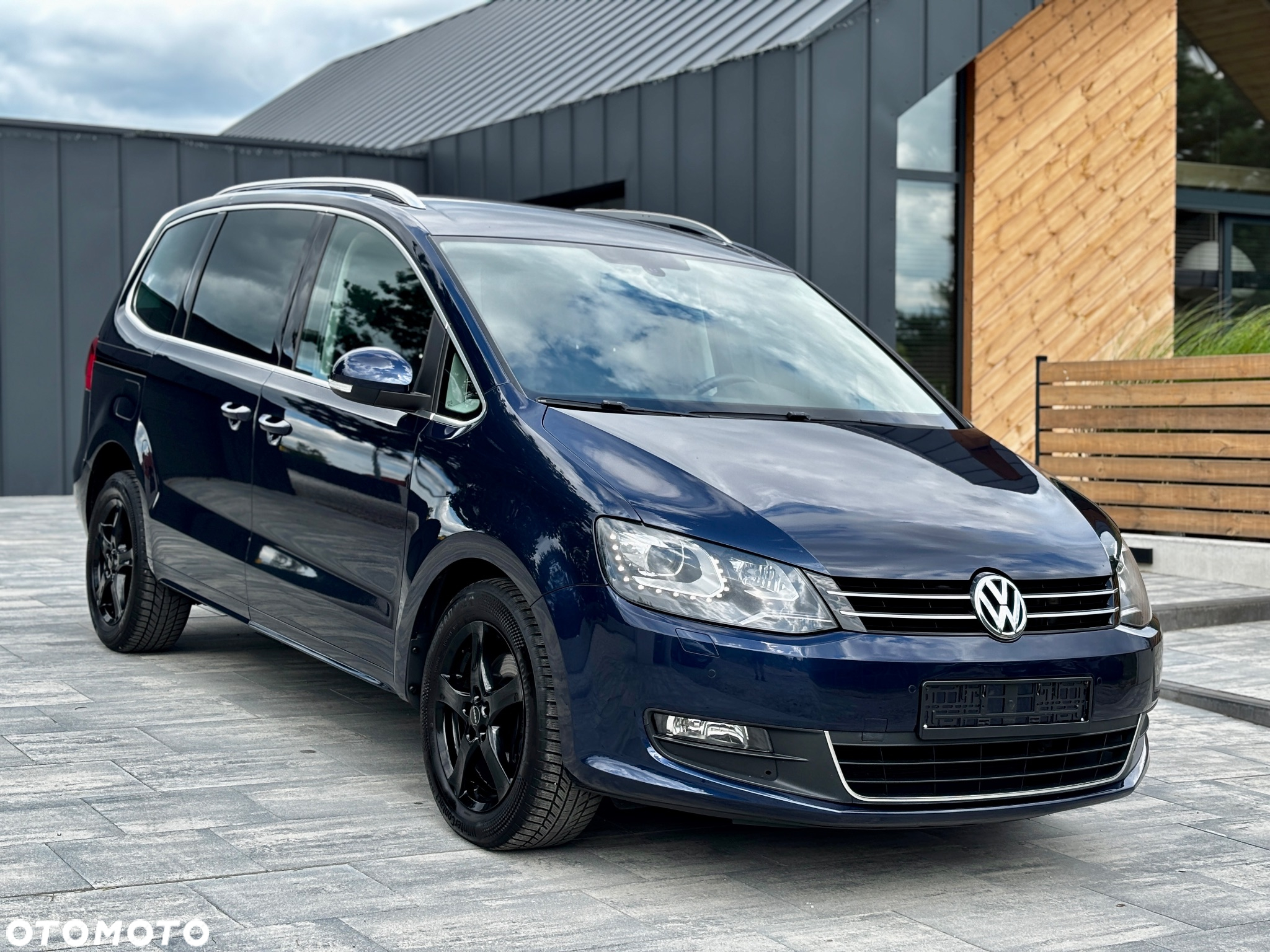 Volkswagen Sharan 2.0 TDI Highline DSG - 2