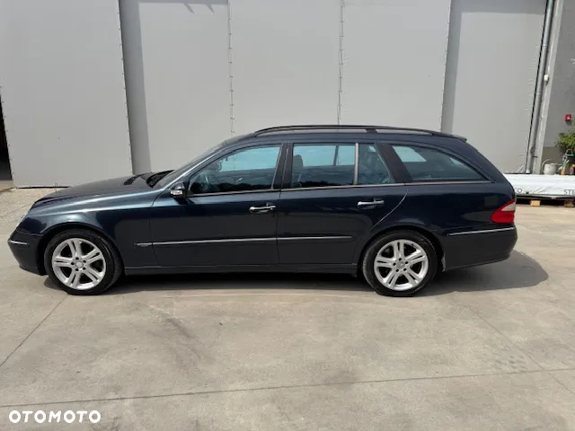 Mercedes-Benz Klasa E 320 CDI T Classic - 3