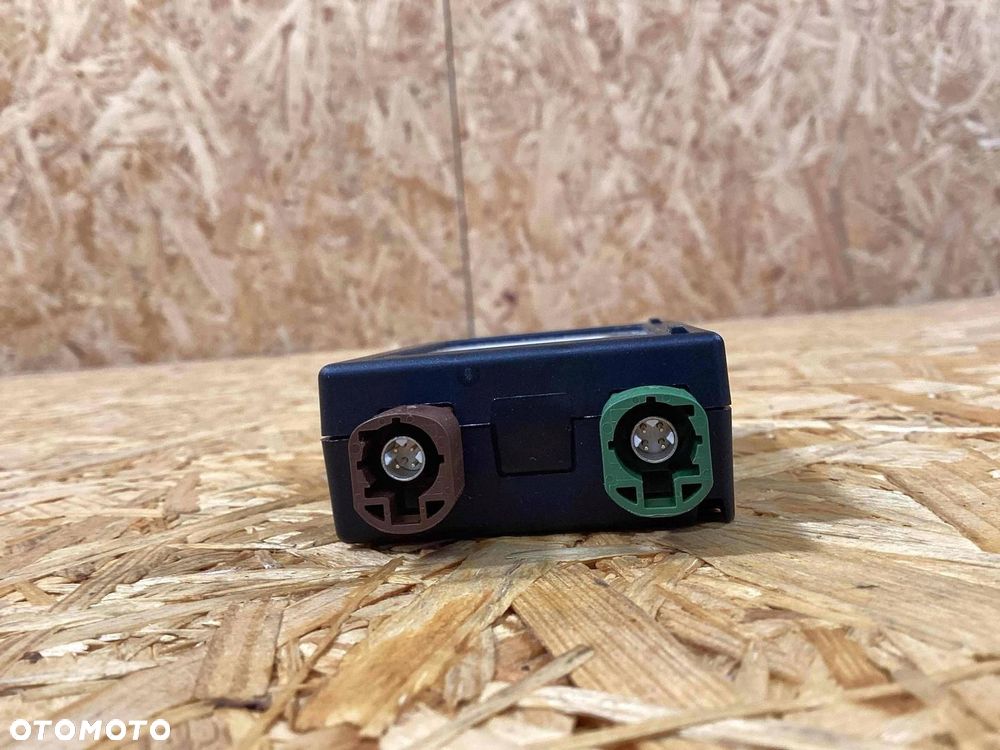 Rozdzielacz USB ze zintegrow. przekładni 5G0035953C VW Touran ŠKODA Superb - 4