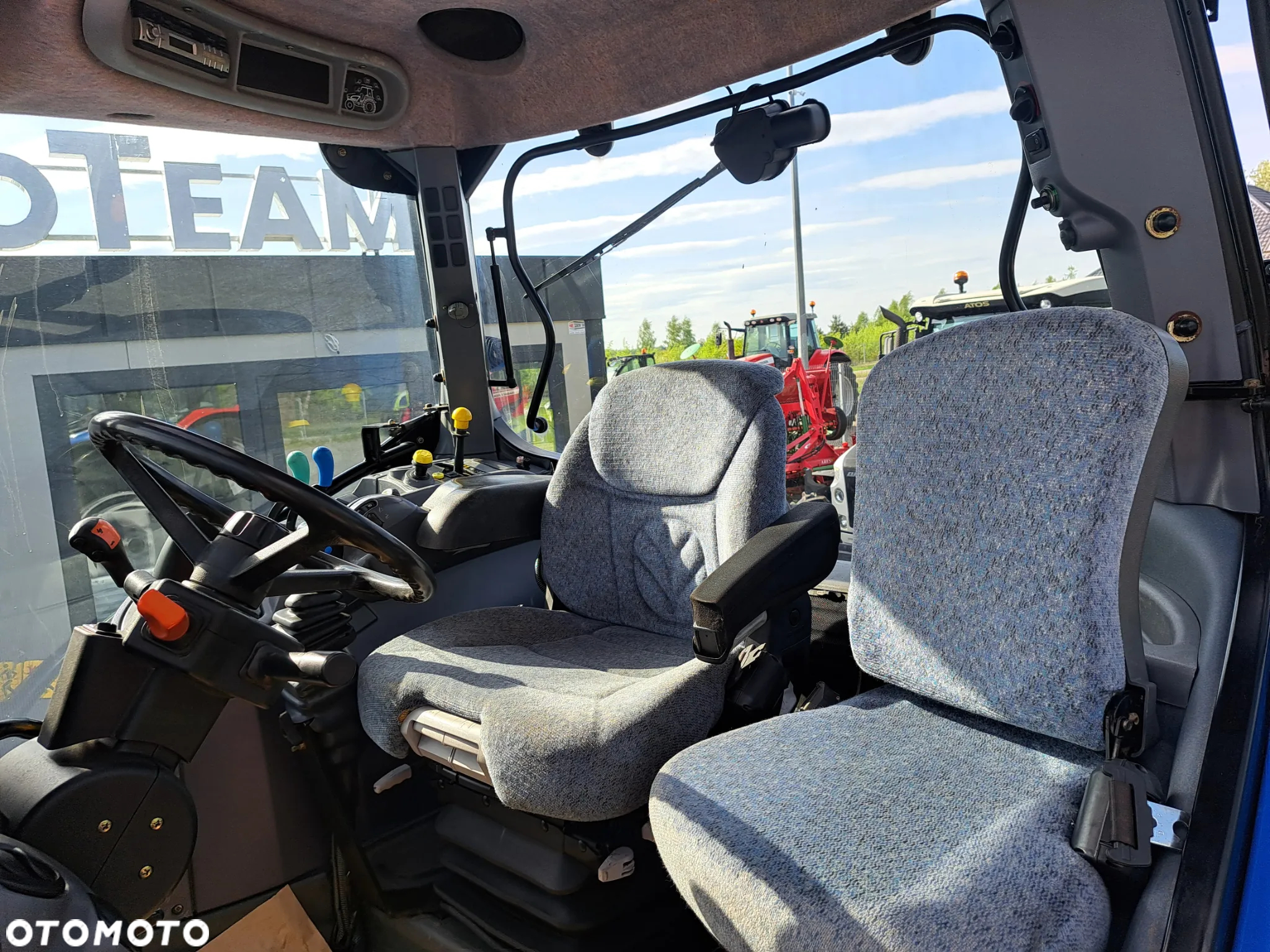 New Holland TS 110A - 10