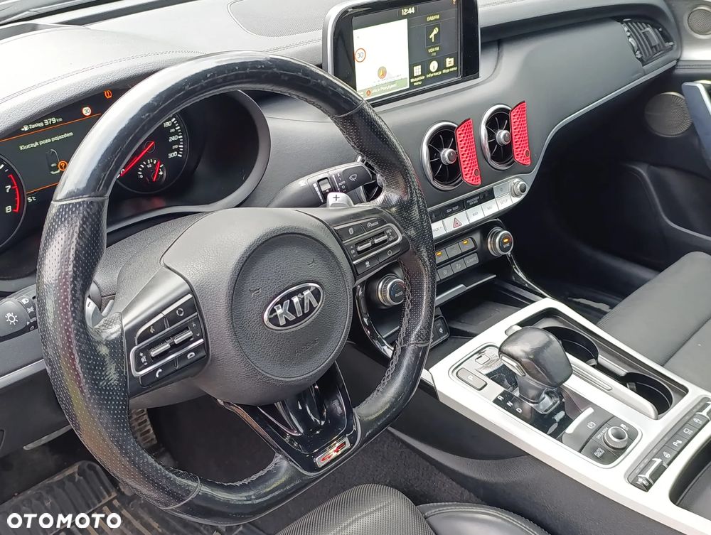 Kia Stinger 2.0 T-GDI GT Line - 8