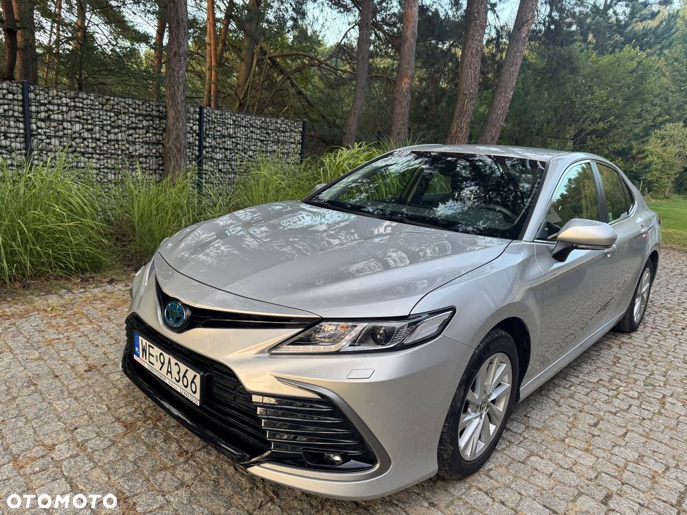 Toyota Camry - 3