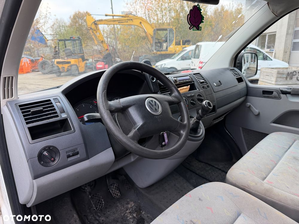 Volkswagen Transporter - 17